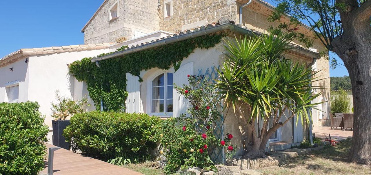 Les Bonbonnettes Bed & Breakfast Le Cailar Bagian luar foto