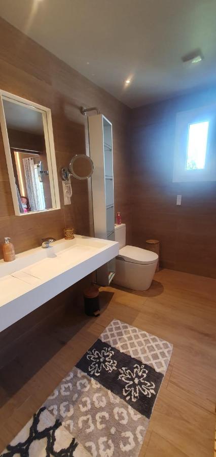 Les Bonbonnettes Bed & Breakfast Le Cailar Bagian luar foto